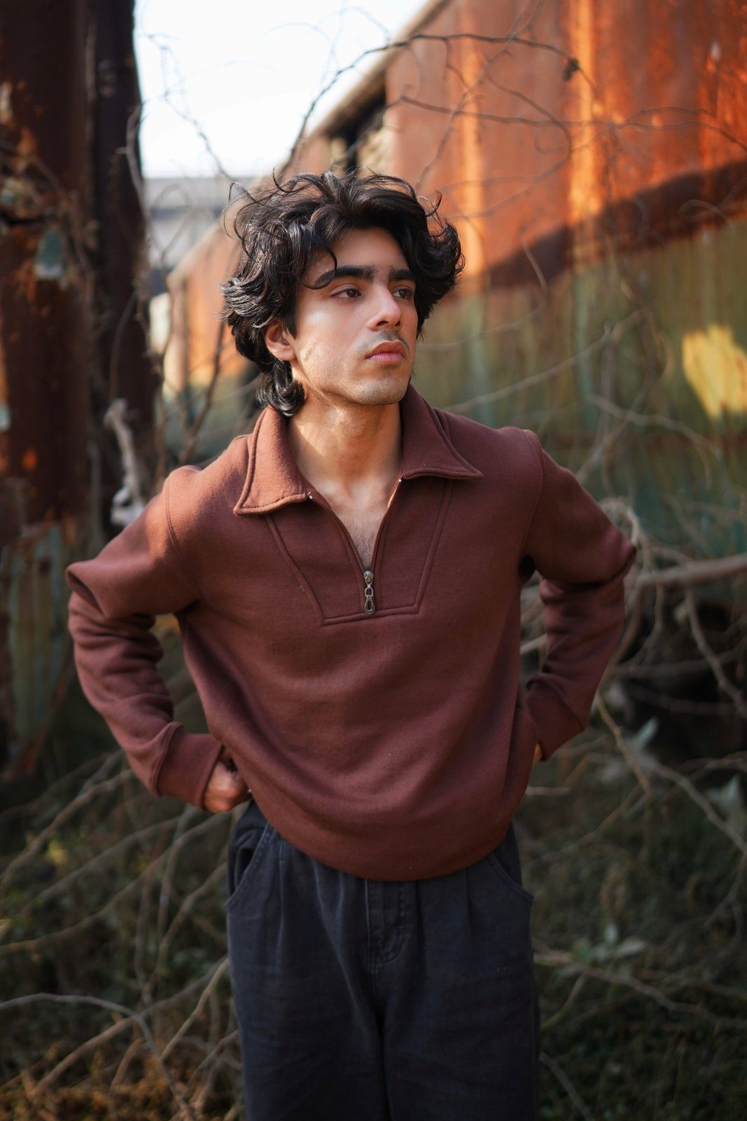 Brown sweatshirt styled with trousers outfit - Soch